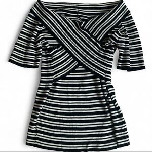 black and white striped short sleeve top